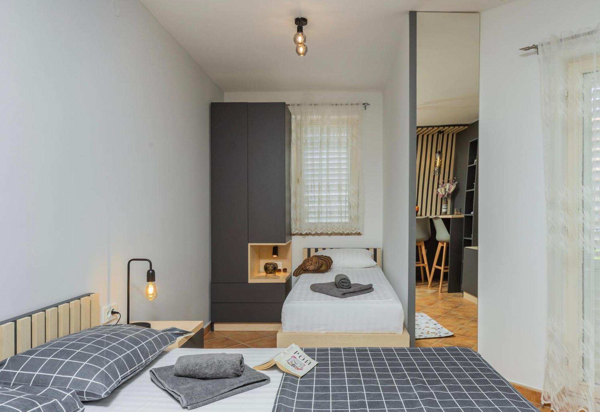 Adzic Apartments Будва Екстер'єр фото