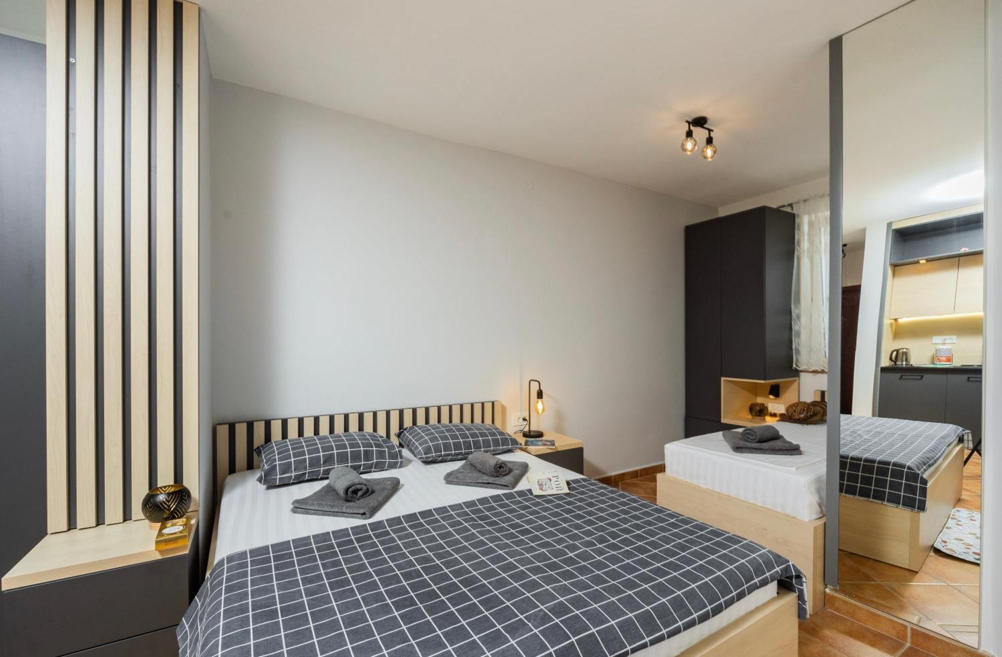 Adzic Apartments Будва Екстер'єр фото